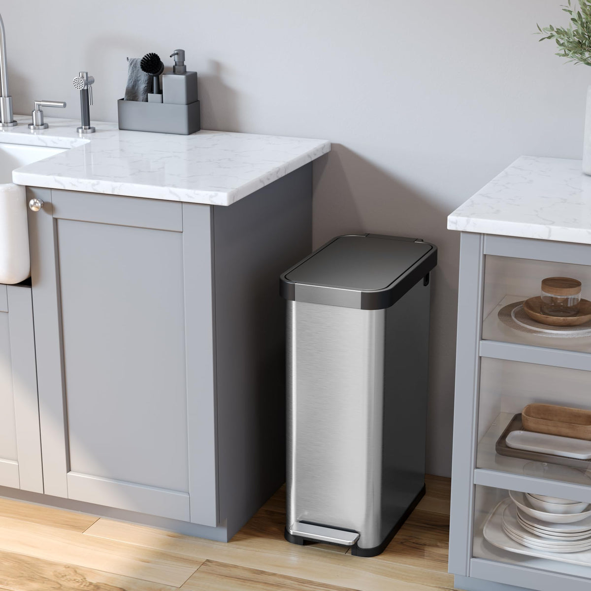 13.2 Gallon Kitchen Trash Can with Odor Filter W3945